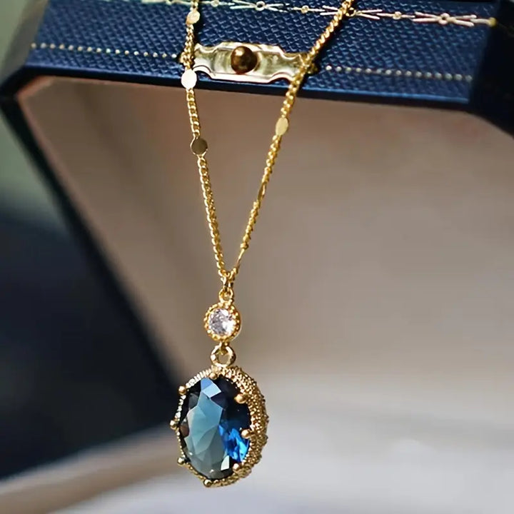 Thessia Lunebray Gold Necklace