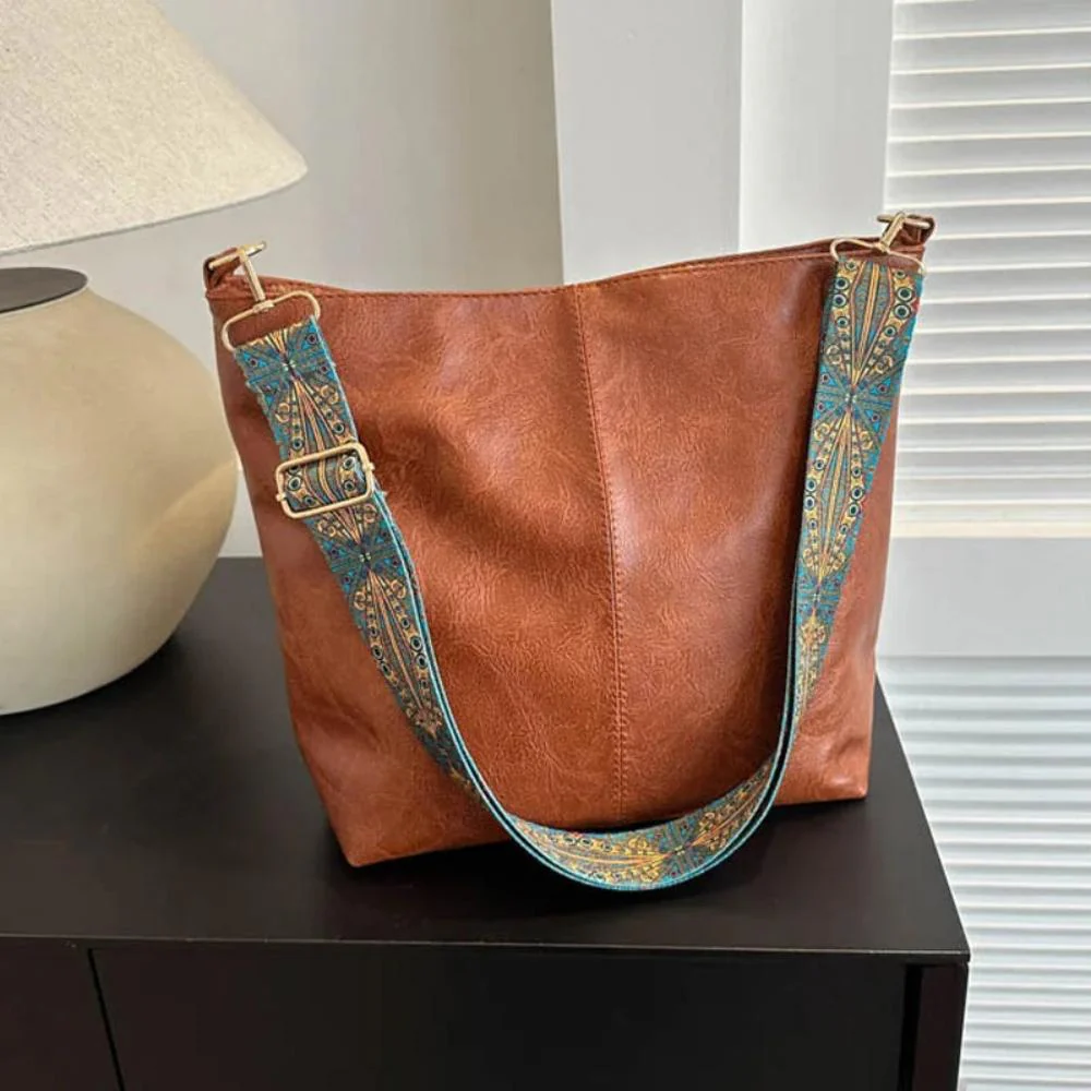 Chelsey | Spacious and Organized — Leather Work Bag with Compartments
