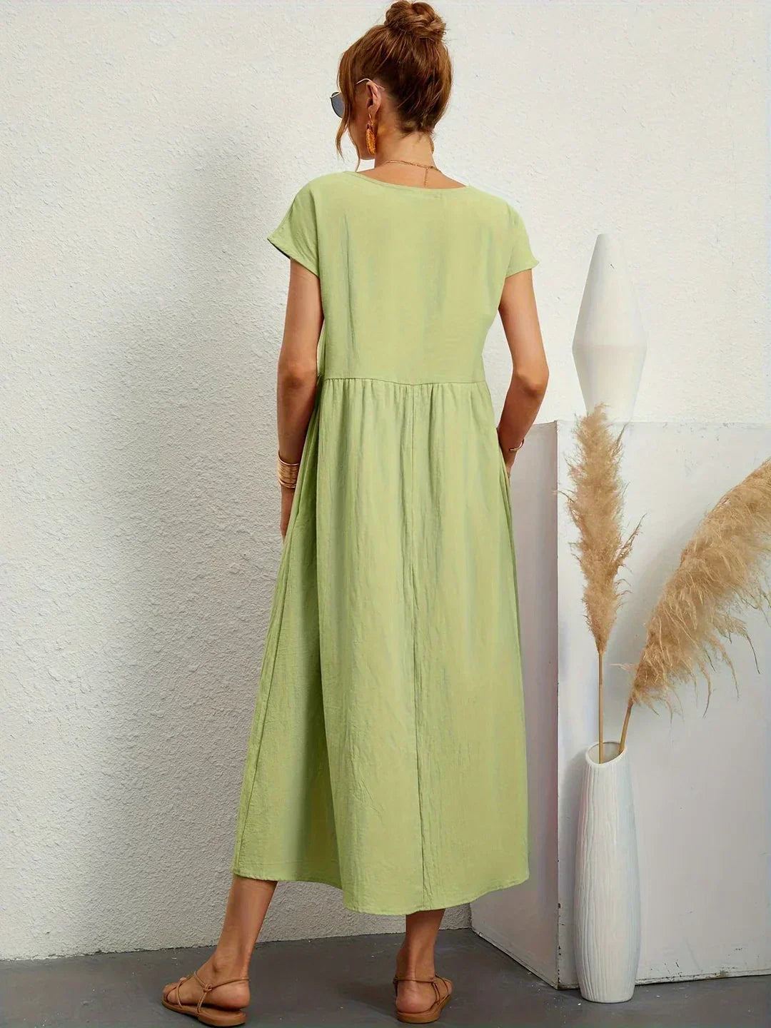 Gabriela™ | Midi fluid dress of timeless elegance