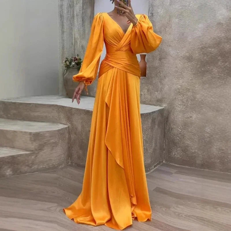 Aubrie - Graceful Maxi Dress with Flowing Design
