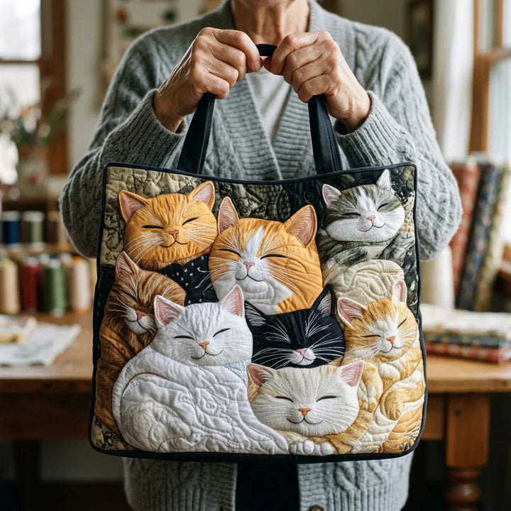 Quilted Tote - Sleeping Kittens
